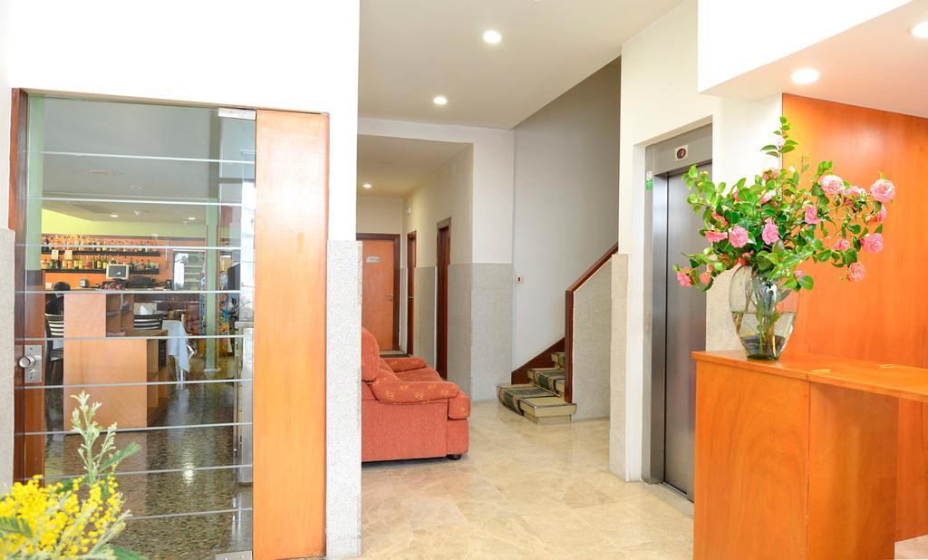 Hostal La Viuda Pobra De Trives ภายนอก รูปภาพ